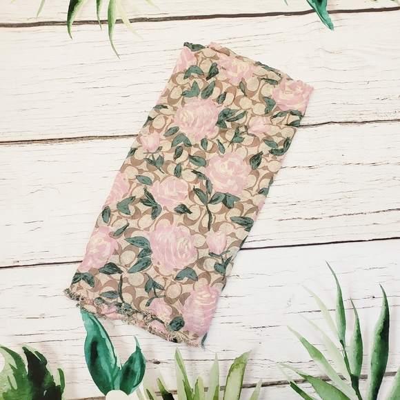Coach Roses Scarf - Picture 1 of 5